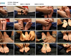 熊大原创挠白袜美女的脚心视频
